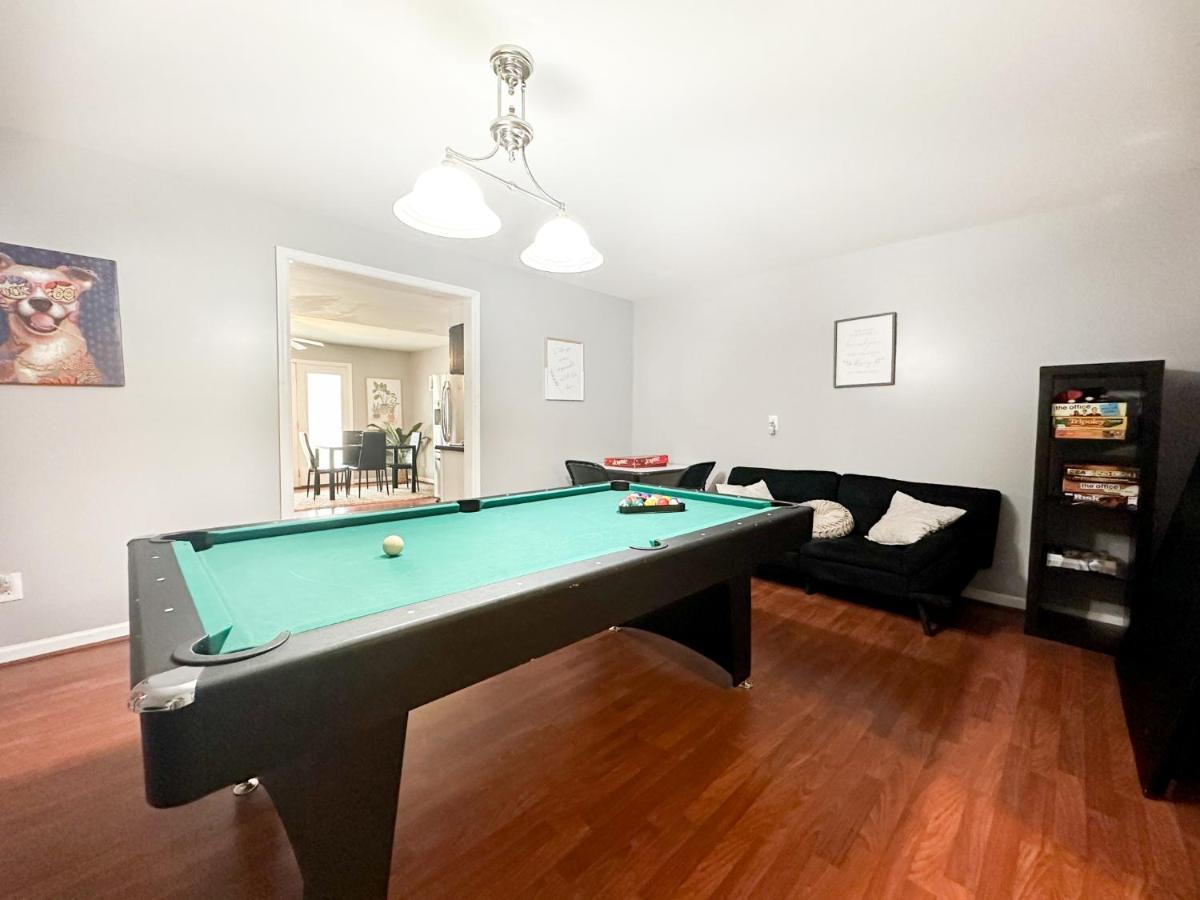 Апартаменти Cute 2-Brm Walkout Apt With Pool Table And Theater Лексингтон Екстер'єр фото